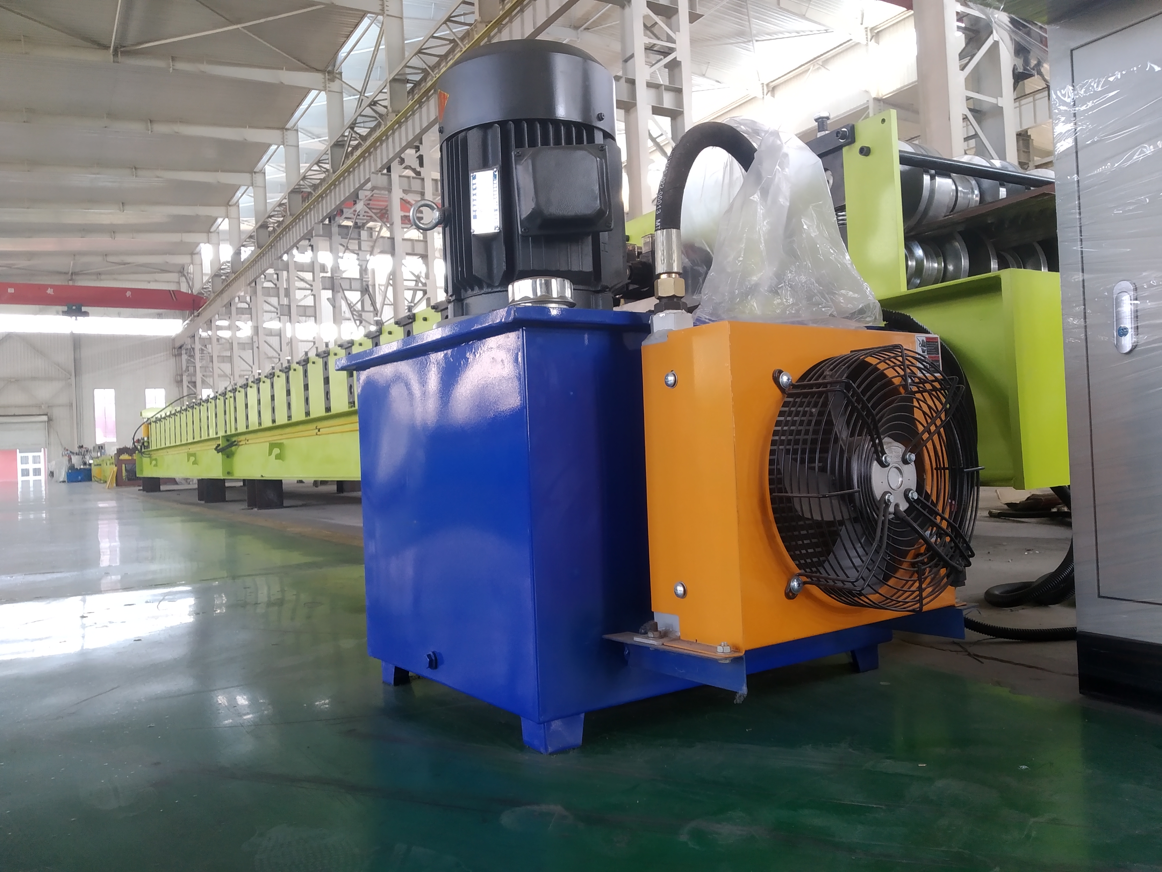 Malaysia Dovetail Metal Decking Making Roll Forming Machine